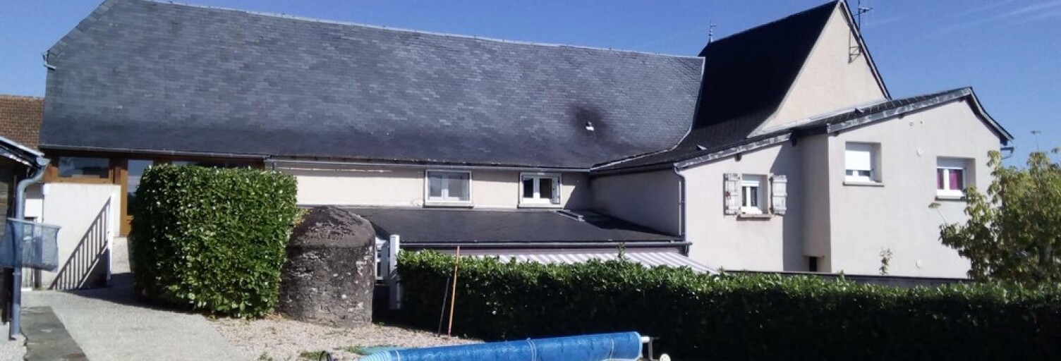 Maison 12 Pièces 252 m² à vendre à Lacapelle-Marival (46120)