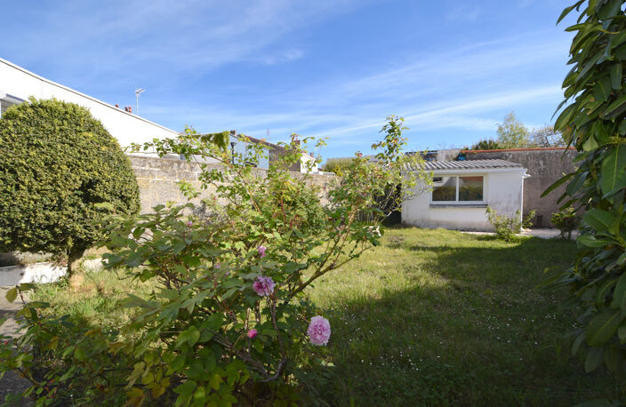 MAISON VILLE À RENOVER ENTRE LE MARCHÉ CENTRAL ET LA PLAGE — photo 2