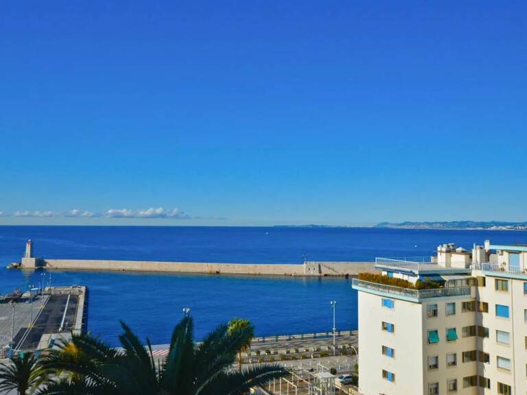 NICE - LE PORT - 2 Pièces, Terrasse, Vue mer — photo 1