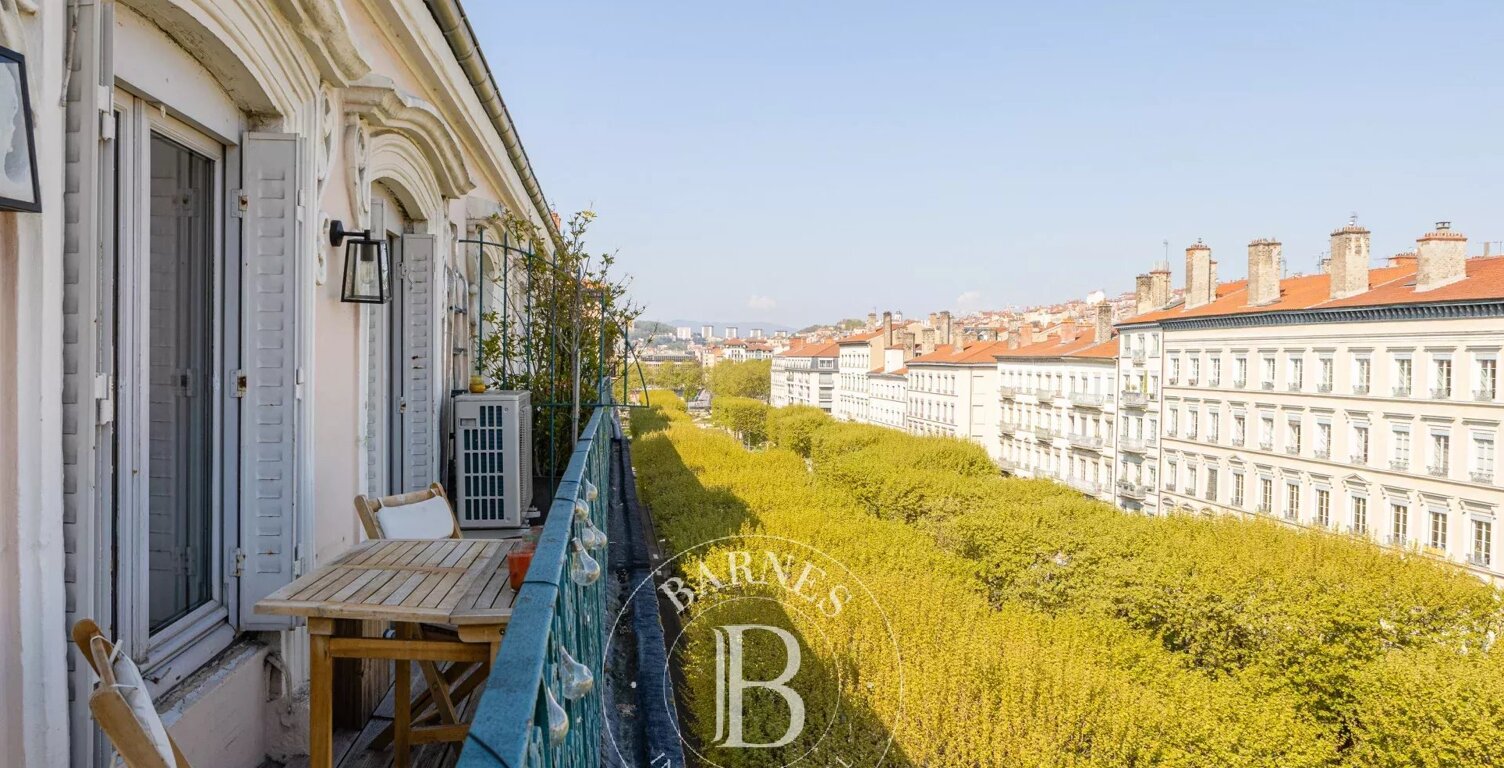 Bien vendu // Lyon 6 - Foch - Appartement dernier étage de 129,08 m² - Balcon - Vue dégagée - 3 chambres — photo 1
