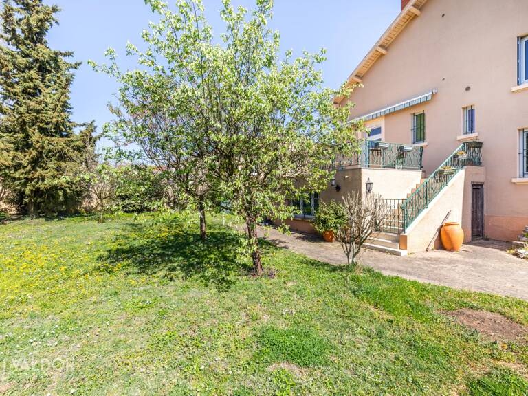 Maison Triplex avec jardin de 850m²  au coeur de Anse — photo 1