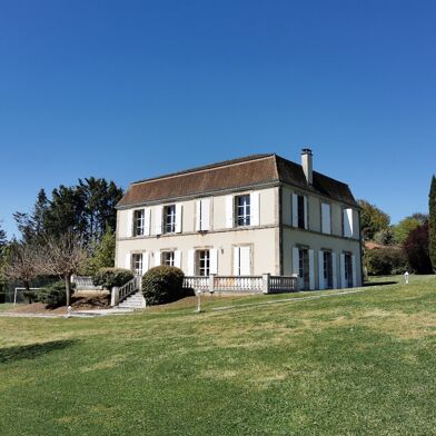 Maison 10 pièces 1499000 €
