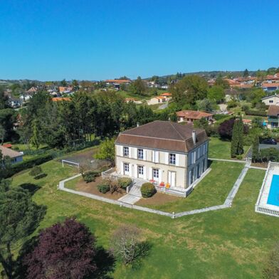 Maison 10 pièces 1499000 €