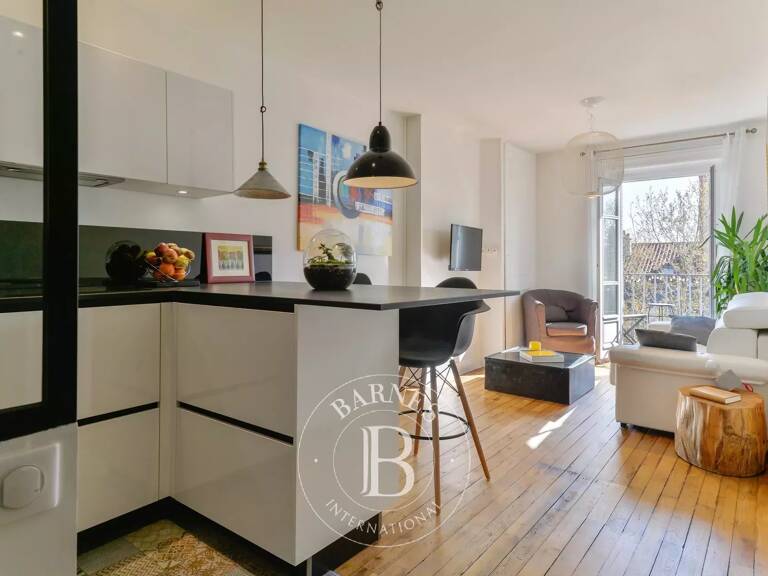 VENDU // Lyon - Foch - Appartement deux pièces de 46,88 m² en dernier étage avec balcon - 1 Chambre — photo 1