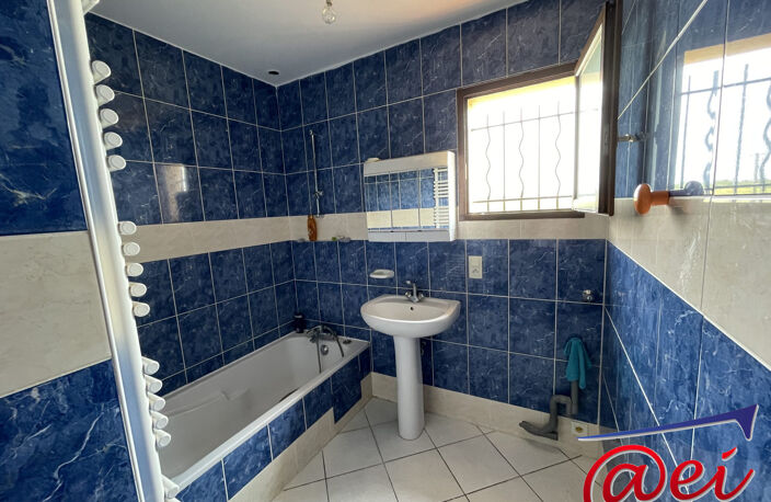 Superbe maison type 8 sur 1700 m² de terrain — photo 5