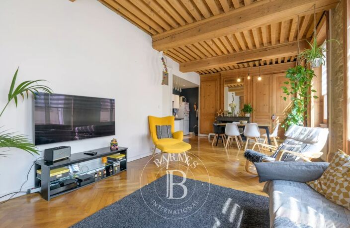 Lyon 6 - Appartement de 97.82 m² - Cave - Greniers - 3 chambres — photo 4