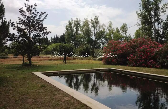 Entre Nimes et Beaucaire, Propriete Equestre sur 23 hectares — photo 5