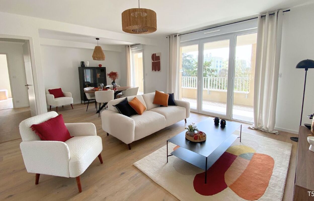 appartement neuf T3, T4, T5 pièces 62 à 99 m2 à vendre à Nantes (44000)