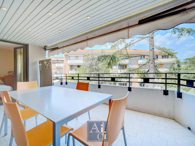 Cannes Rue d'Antibes Appartement 3 pièces — photo 1