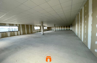 commerce  pièces 200 m2 à louer à Montélimar (26200)