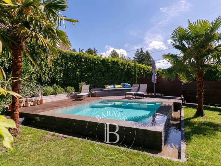 Bien vendu // Saint-Didier-Au-Mont-D'Or - Maison de 220 m² environ - Terrain de 600 m² avec piscine - 1 bureau - 4 chambres — photo 1