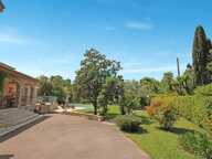 ROQUEFORT LES PINS - Proche village — photo 4