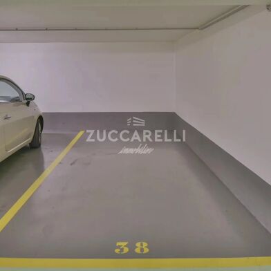 Parking 13 m²