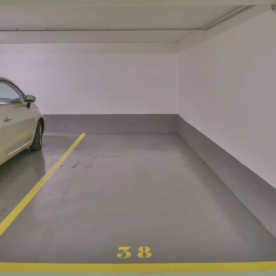 Parking 13 m²