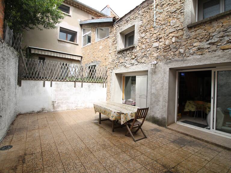 Maison de village avec garage et terrasse — photo 1