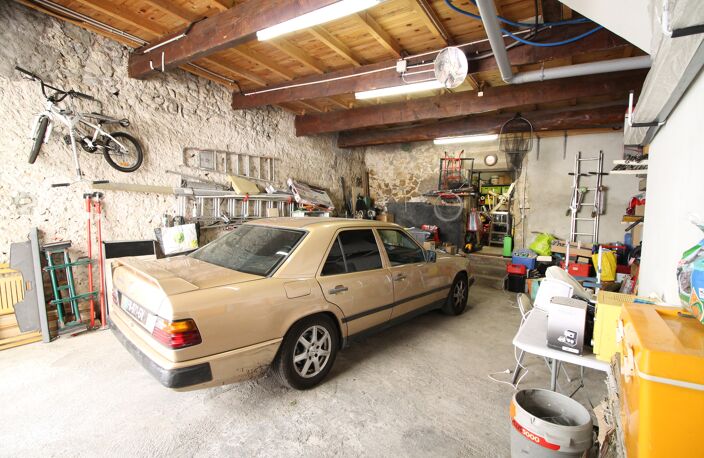 Maison de village avec garage et terrasse — photo 2