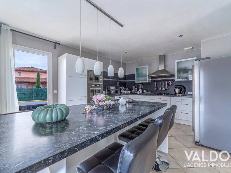 Maison 7 pièces  à vendre 177 m² — photo 1