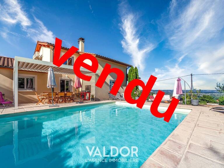 Maison 6 pièces  à vendre 170 m² — photo 1