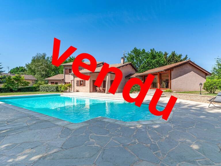 Maison 8 pièces  à vendre 307 m² — photo 1