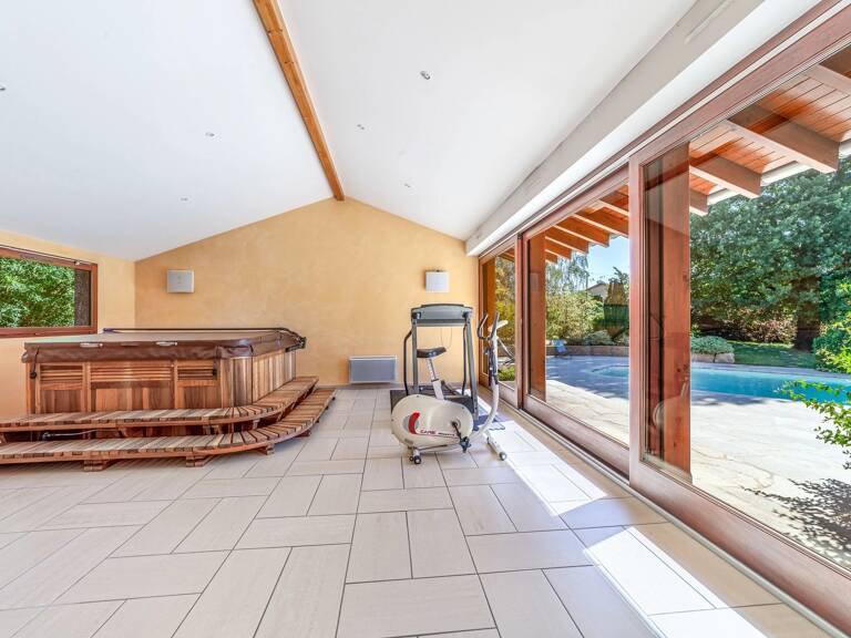 Maison 8 pièces  à vendre 307 m² — photo 1