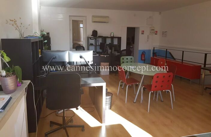 Immeuble en pleine propriété-zone franche — photo 2