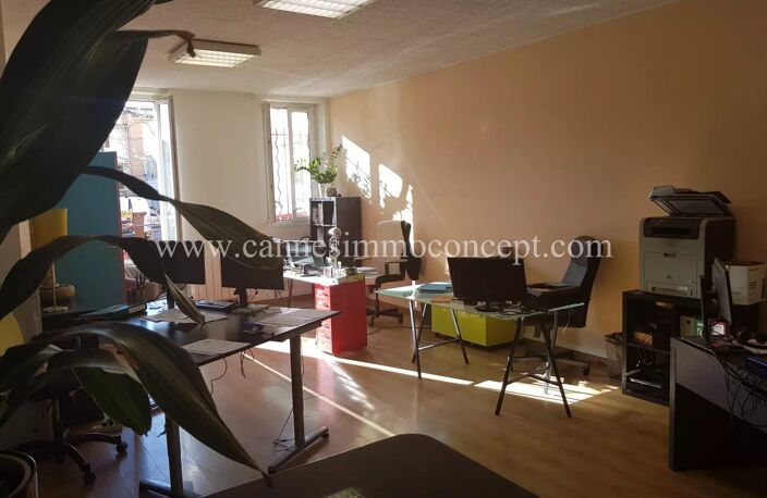 Immeuble en pleine propriété-zone franche — photo 3