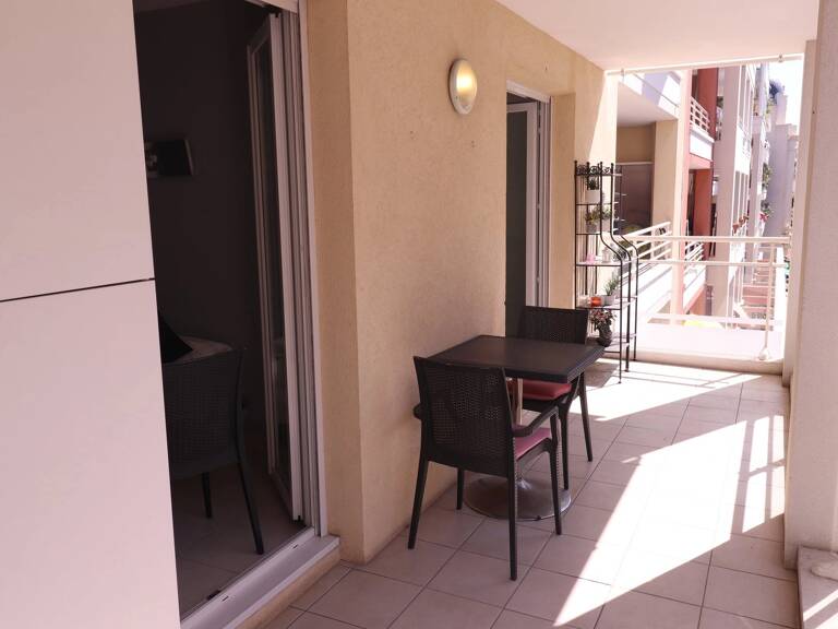 3p 60M² TERRASSE 15M² QUARTIER  MUSICIENS — photo 1