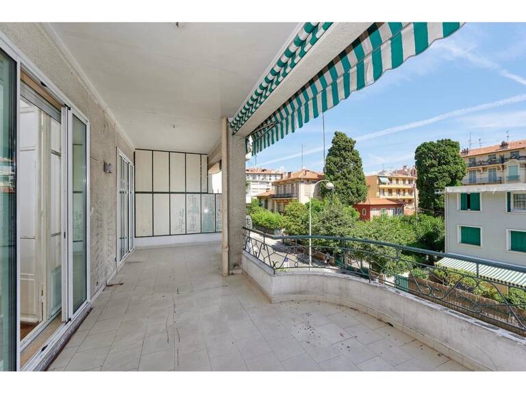 3 PIECES-TERRASSE-LIBERATION — photo 1