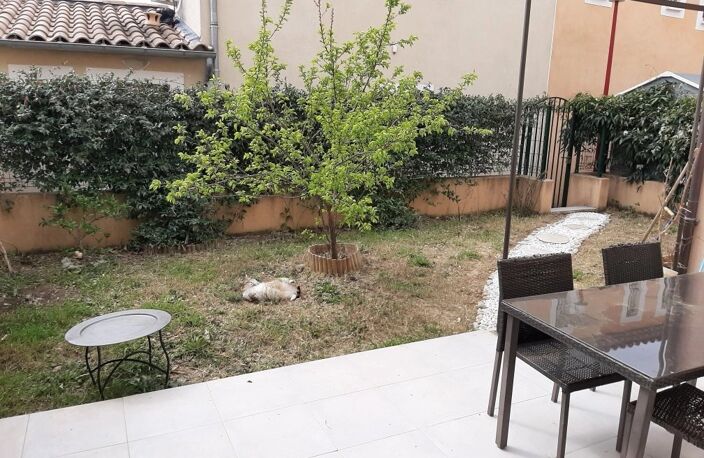 A voir - Appartement T3 en rez de jardin — photo 2