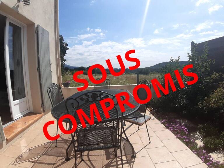Maison avec cours et terrasse — photo 1