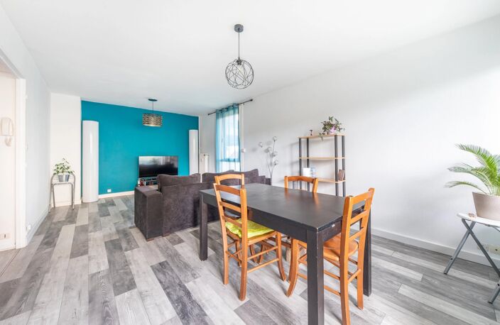 Appartement de 75 m² avec balcon, garage et cave — photo 4