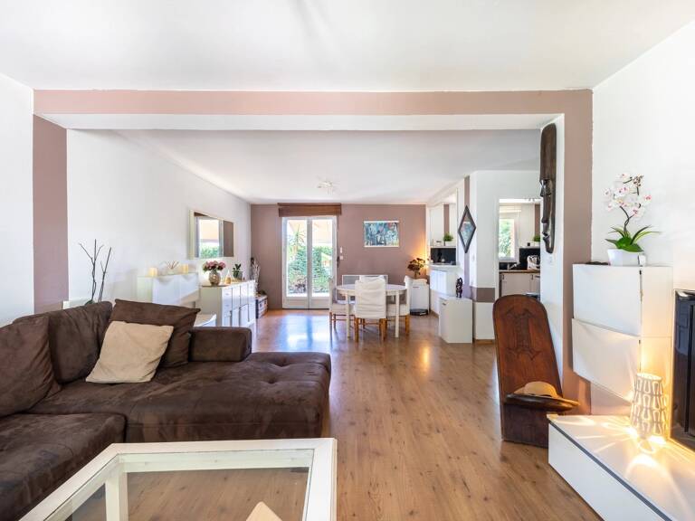 Agréable maison avec jardin — photo 1
