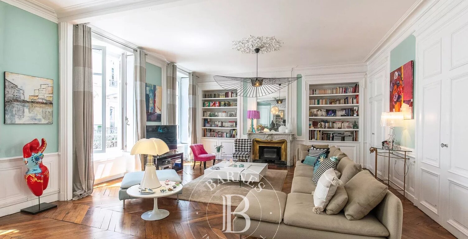 Bien vendu // Lyon 2ème  - Ainay - Appartement de 151 m² - 3 chambres — photo 1