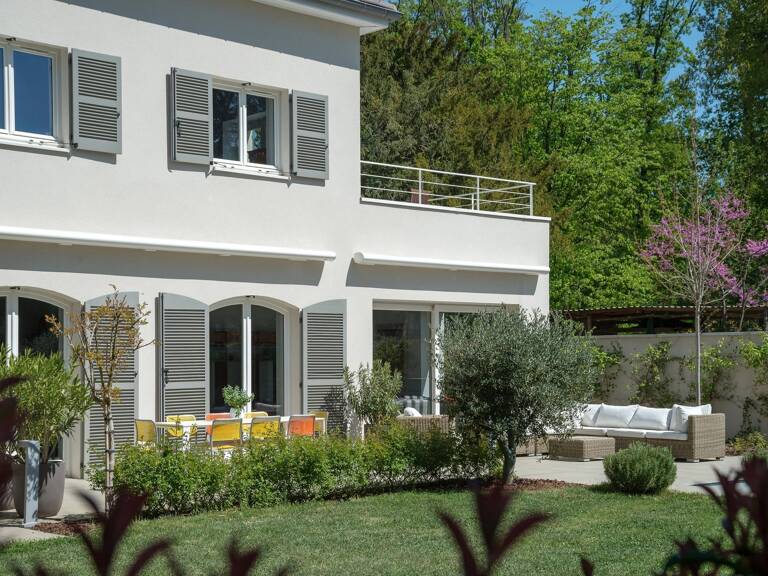 Charbonnières-les-bains - Villa de 182 m² - 3/4 chambres - Piscine - Terrain de 1039 m² — photo 1