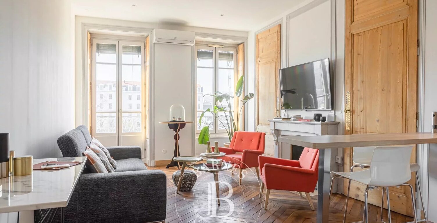 Lyon 2 - Ainay - Appartement de 57  m² - 1 chambre — photo 1