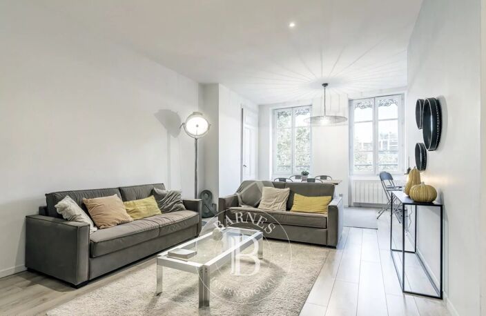 Bien vendu // Lyon 6 - Les Brotteaux - Appartement rénové de 70 m² - 2 chambres — photo 2