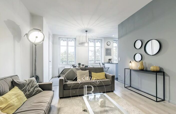 Bien vendu // Lyon 6 - Les Brotteaux - Appartement rénové de 70 m² - 2 chambres — photo 4