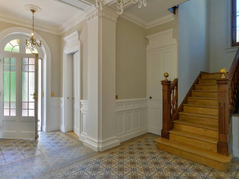 Bien vendu // Saint-Didier-au-Mont-d'Or - Demeure bourgeoise de 334 m² ( 252m² carrez) - Jardin de 2658 m² - 6 chambres- dépendances — photo 1