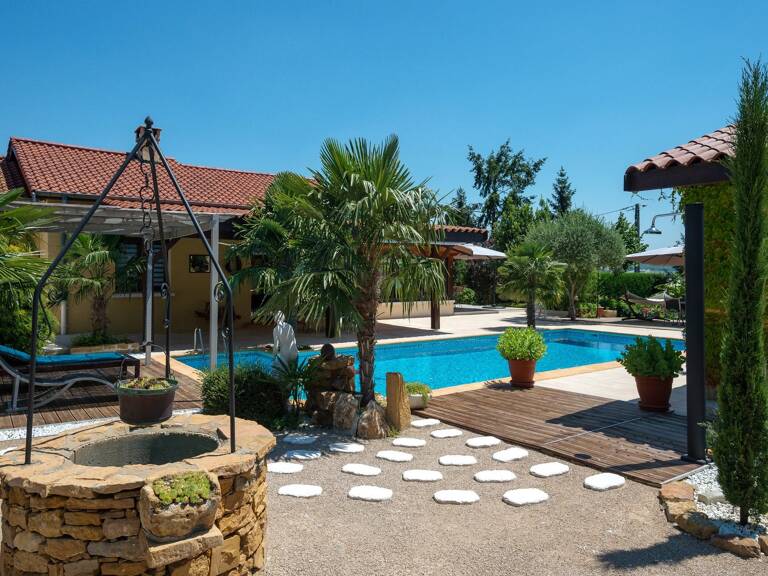 Bien vendu // St Germain Nuelles - Maison de 200 m² - 4 chambres - Jardin de 2500 m² — photo 1