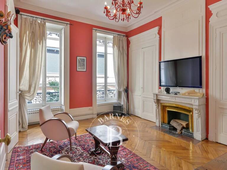 Bien vendu // Lyon 2ème  - Ainay - Appartement T6 de 196 m² - 3 chambres — photo 1