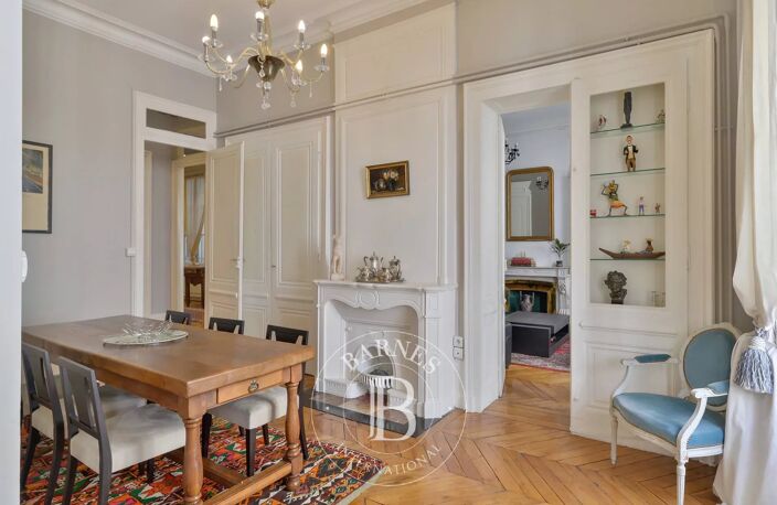 Bien vendu // Lyon 2ème  - Ainay - Appartement T6 de 196 m² - 3 chambres — photo 2
