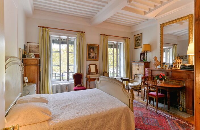 Bien vendu // Lyon 6 - Lyautey - Appartement de 231m² - 4/5 Chambres — photo 3