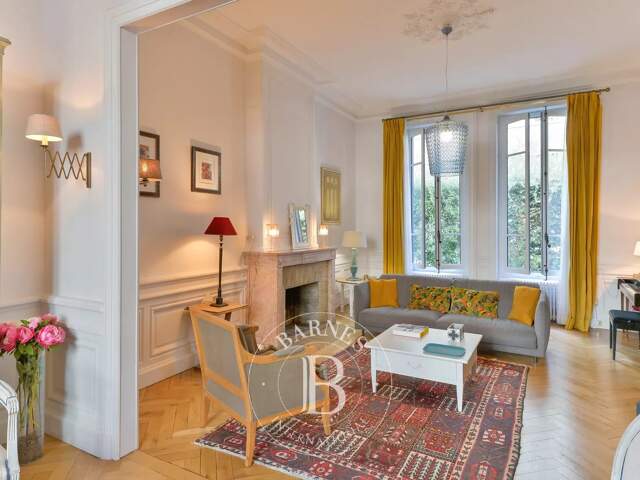 Bien vendu // LYON 6 - Tête d'Or - Maison de ville de 327 m² - 7 chambres — photo du bien