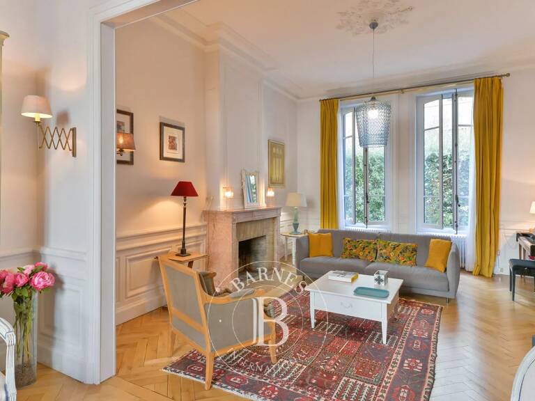 Bien vendu // LYON 6 - Tête d'Or - Maison de ville de 327 m² - 7 chambres — photo 1