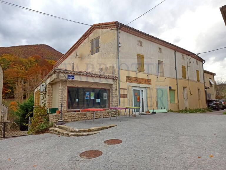 Maison  500 m² — photo 1
