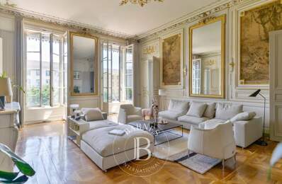 Bien vendu // Lyon 2 - Place Antonin Poncet - Appartement de 320,9 m² - 4 chambres — photo du bien