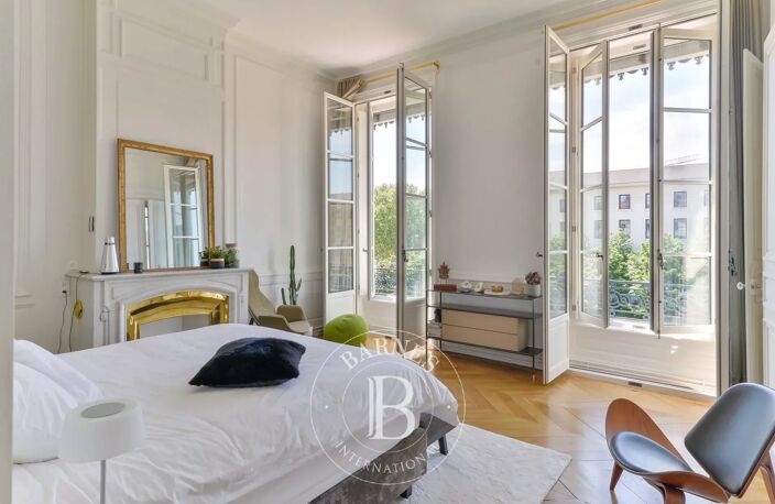 Bien vendu // Lyon 2 - Place Antonin Poncet - Appartement de 320,9 m² - 4 chambres — photo 4