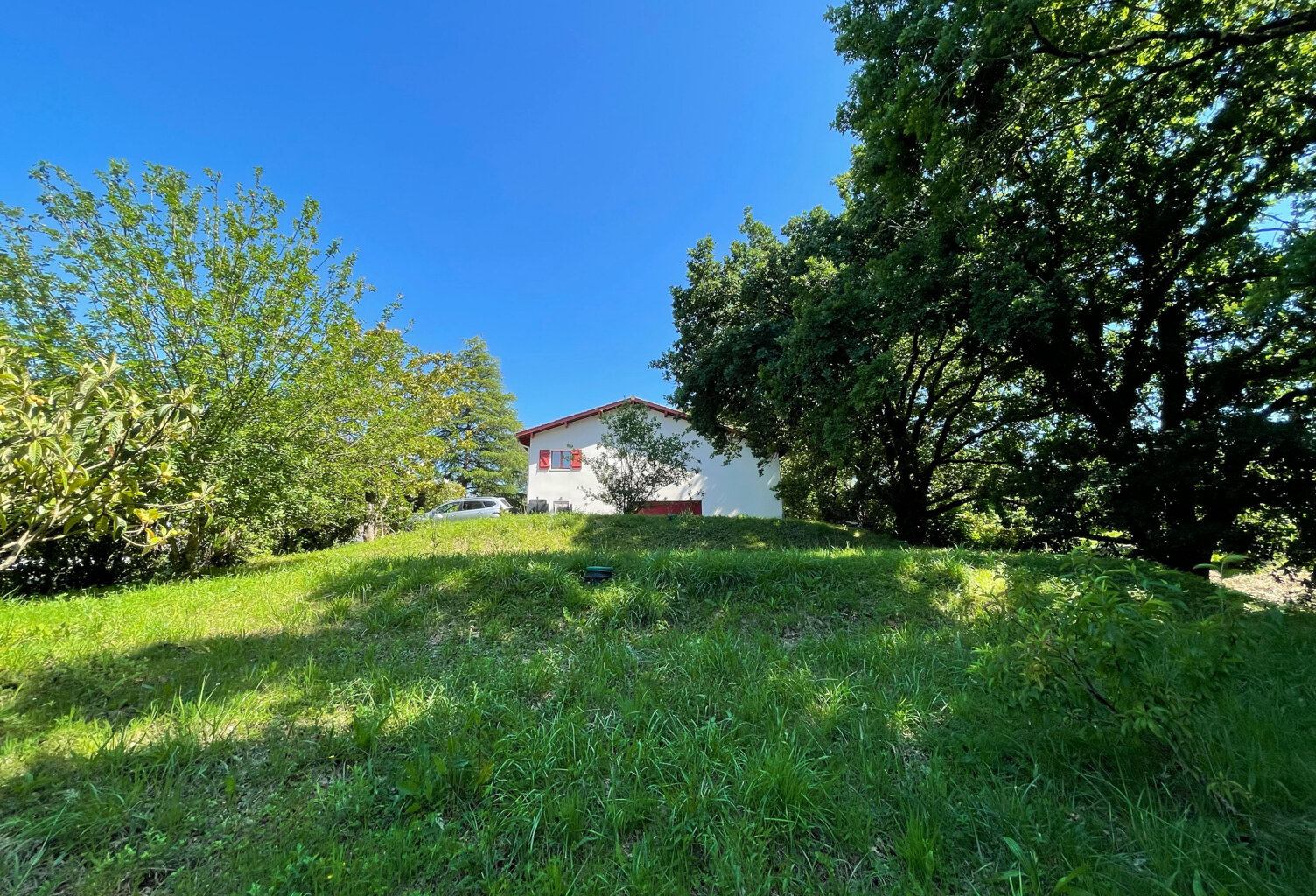 Maison + appartement sur un terrain de 2000 m2. — photo 1