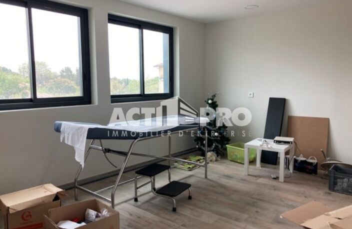 Bureaux à vendre — photo 2