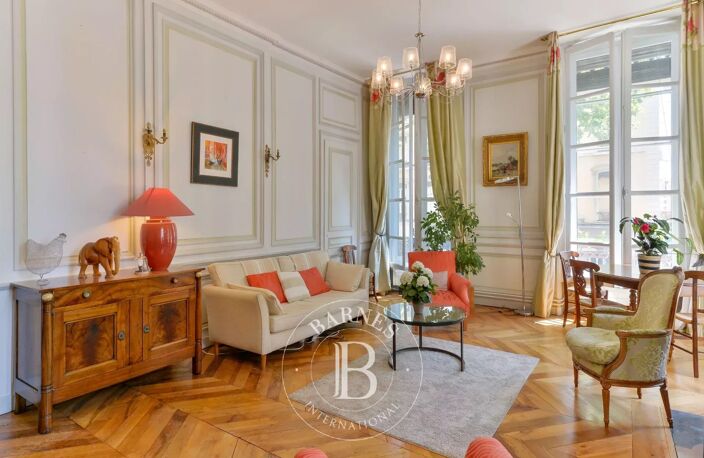 Lyon 6 - Foch - Appartement de 192.51 m² - Cave - Grenier - 5 chambres — photo 3